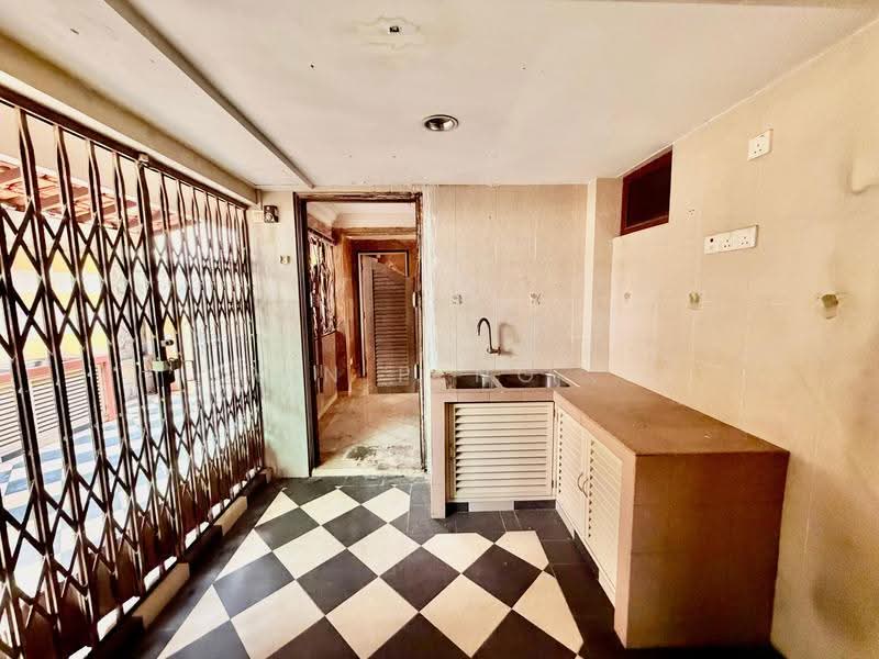 Rumah Banglo untuk Dijual di Taman Tun Dr Ismail (Kuala Lumpur) - Yin Peng . - Kitchen - PropertyGuru.com.my