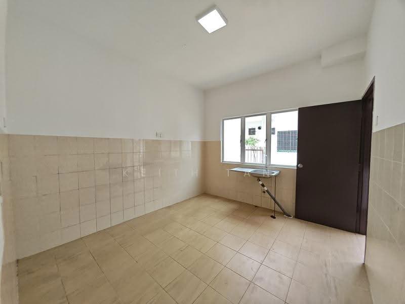 Rumah Teres 2-Tingkat untuk Dijual di TAMAN PUCHONG UTAMA (Puchong) - Keith Tan - Kitchen - PropertyGuru.com.my