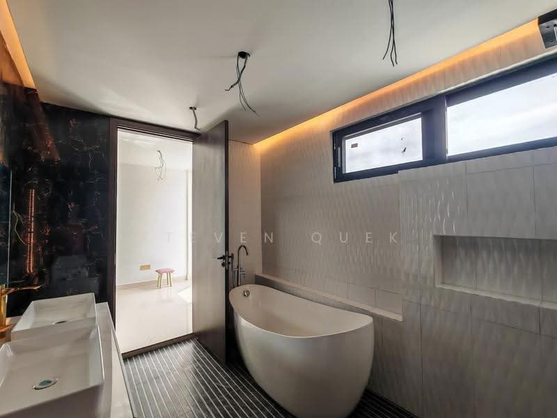 Semi-Detached House for Sale in Penampang (Kota Kinabalu) - Steven Quek - Bathroom - PropertyGuru.com.my