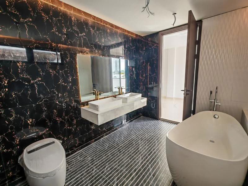 Semi-Detached House for Sale in Penampang (Kota Kinabalu) - Steven Quek - Bathroom - PropertyGuru.com.my