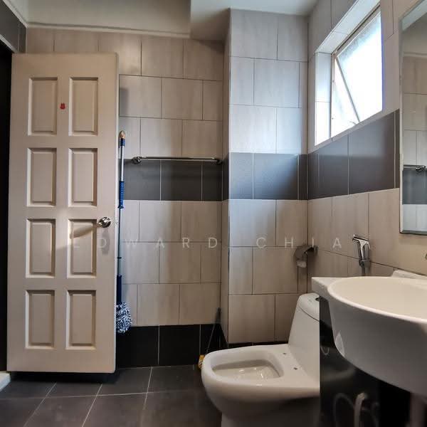 Kondominium untuk Disewa di Subang Ville Aman Luxury Condominiums - Edward Chia - Bathroom - PropertyGuru.com.my