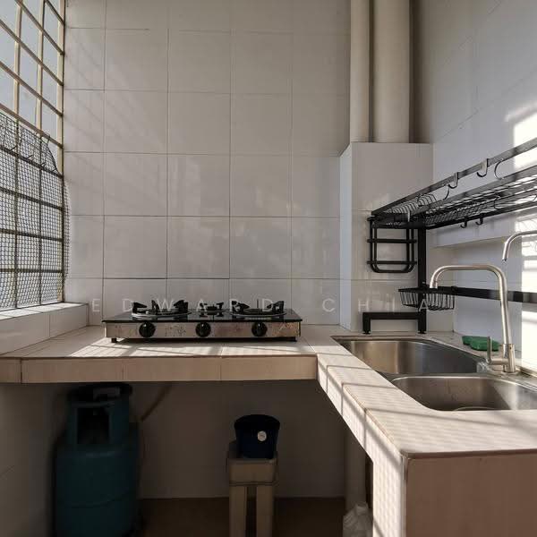 Kondominium untuk Disewa di Subang Ville Aman Luxury Condominiums - Edward Chia - Kitchen - PropertyGuru.com.my