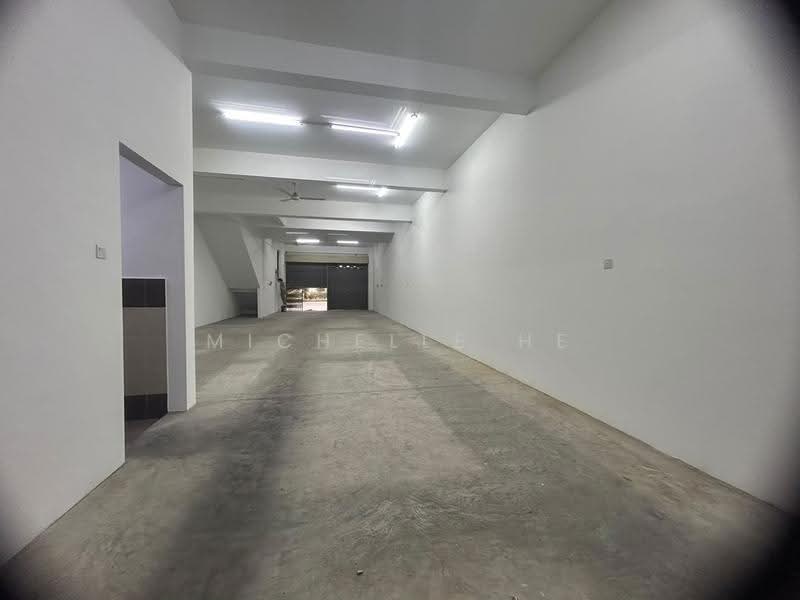 Shop / Office for Sale in Taman Impian Emas (Skudai) - Michelle He - Entrance - PropertyGuru.com.my