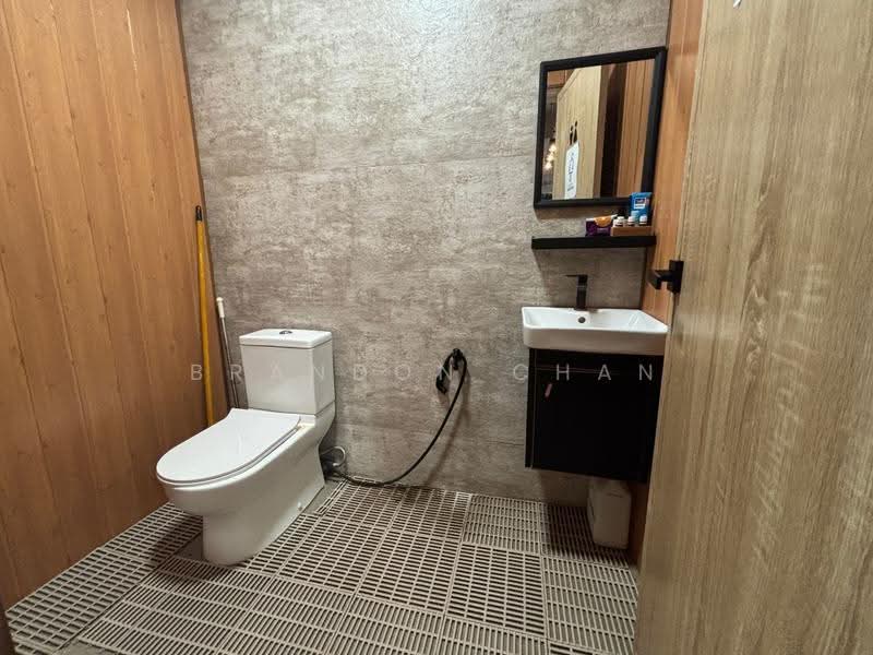 Pejabat untuk Disewa di Kota Kinabalu (Sabah) - Brandon Chan - Bathroom - PropertyGuru.com.my