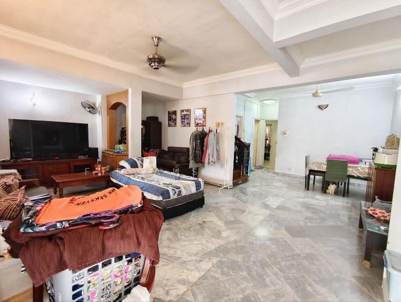 2-storey Terraced House for Sale in Bandar Kinrara Seksyen 1 (Bandar Kinrara) - Firdaus Husin - Living Room - PropertyGuru.com.my
