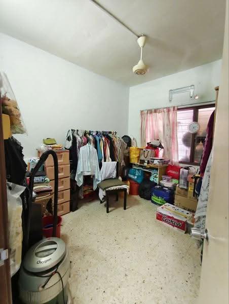 2-storey Terraced House for Sale in Bandar Kinrara Seksyen 1 (Bandar Kinrara) - Firdaus Husin - Bedroom - PropertyGuru.com.my