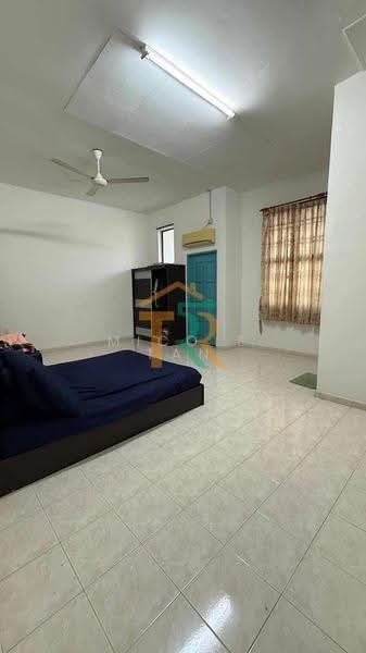 2-storey Terraced House for Sale in Taman Warisan (Muar) - Micole Tan - Bedroom - PropertyGuru.com.my
