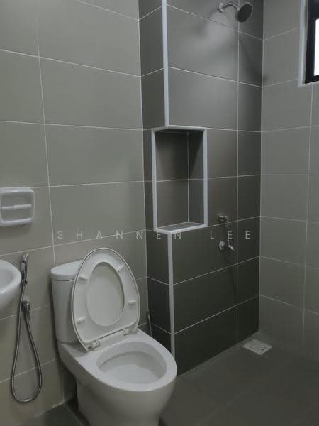 Rumah Teres untuk Disewa di Kulai (Johor) - Shannen Lee - Bathroom - PropertyGuru.com.my