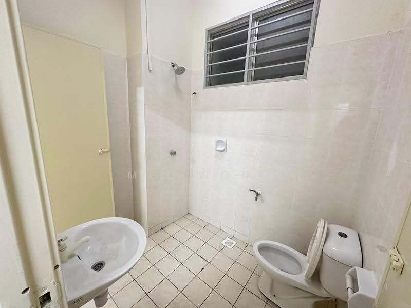 Terraced House for Rent in Bandar Baru Ampang (Ampang) - Mel Wong - Bathroom - PropertyGuru.com.my