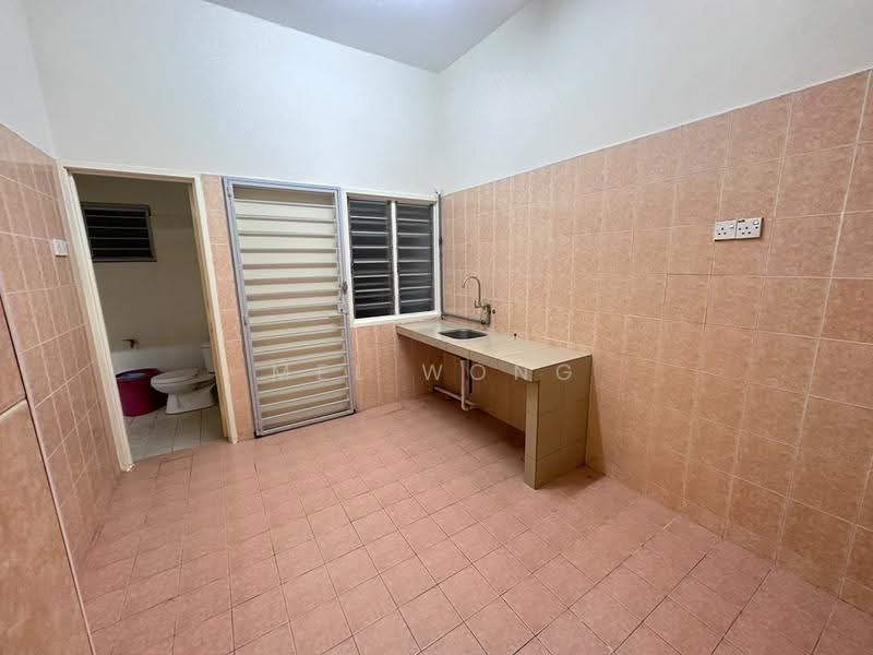 Terraced House for Rent in Bandar Baru Ampang (Ampang) - Mel Wong - Bathroom - PropertyGuru.com.my