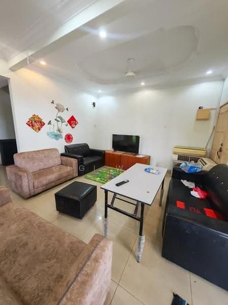 Rumah Teres 2-Tingkat untuk Dijual di Taman Paya Emas (Paya Rumput) - Gigi Wong - Living Room - PropertyGuru.com.my