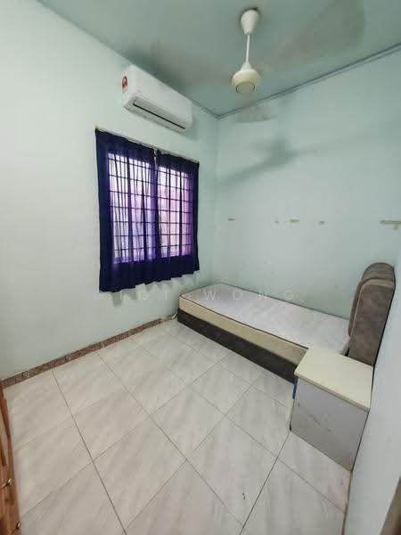 Rumah Teres 2-Tingkat untuk Dijual di Taman Paya Emas (Paya Rumput) - Gigi Wong - Bedroom - PropertyGuru.com.my