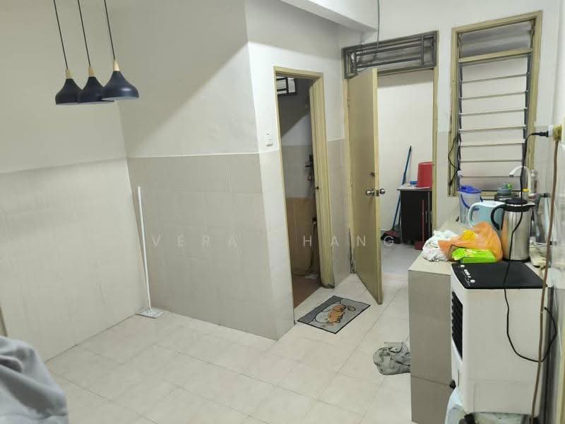 Rumah Teres 2-Tingkat untuk Disewa di Kangkar Pulai (Skudai) - Vera Chang - Kitchen - PropertyGuru.com.my
