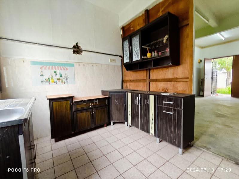 2-storey Terraced House for Sale in Melaka City (Melaka) - CHIN FN - Kitchen - PropertyGuru.com.my