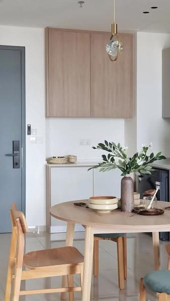Kediaman Servis untuk Disewa di BeCentral @ i-City - Mico Wong - Dining Room - PropertyGuru.com.my