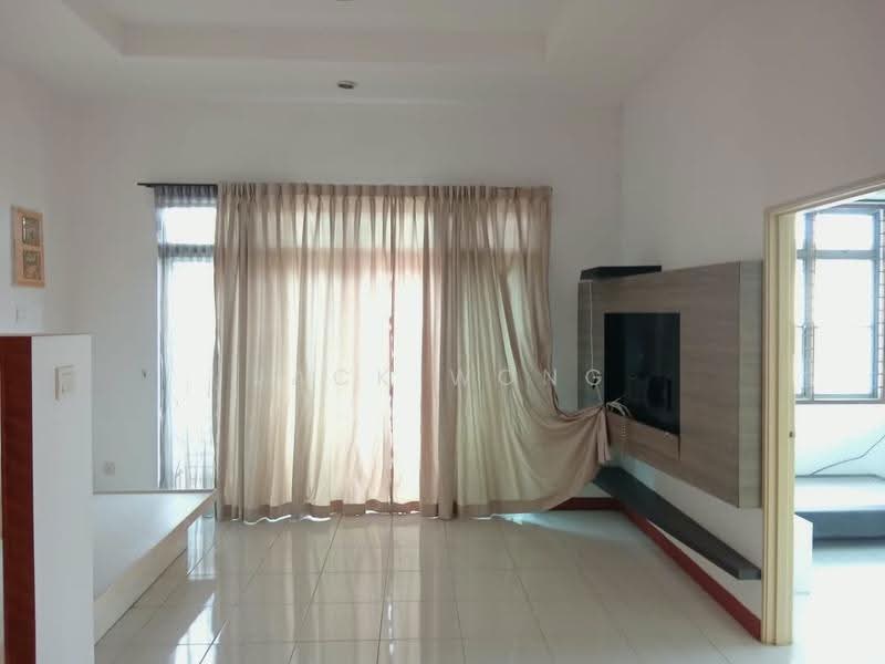 Rumah Berkembar untuk Dijual di Setia Tropika (Johor Bahru) - Jack Wong - Living Room - PropertyGuru.com.my