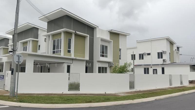 2-storey Terraced House for Rent in Seremban (Negeri Sembilan) - Danial Mohd Zaki - Exterior - PropertyGuru.com.my