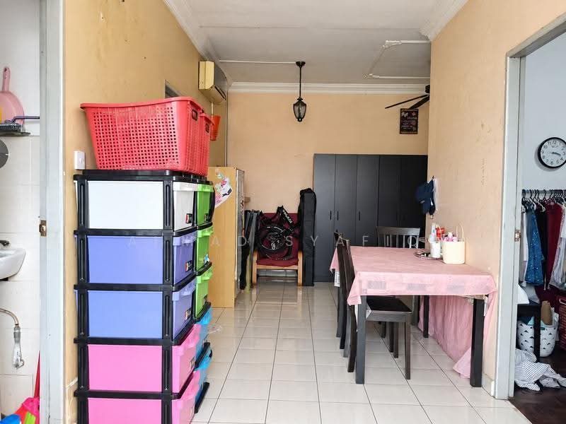 Apartment for Sale at University Apartment Phase 1 - AHMAD SYAFIQ - PropertyGuru.com.my