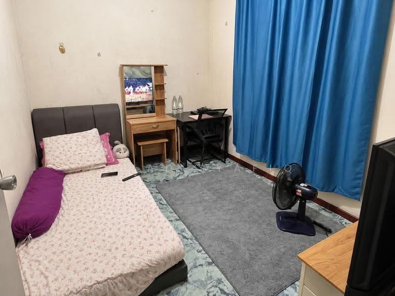 Apartment for Sale at University Apartment Phase 1 - AHMAD SYAFIQ - Bedroom - PropertyGuru.com.my