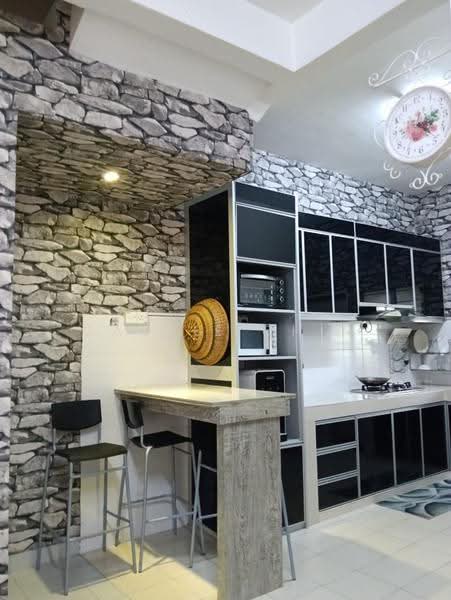 2-storey Terraced House for Sale in Kampung Sentosa Barat (Pasir Gudang) - Cassie Chin - Kitchen - PropertyGuru.com.my