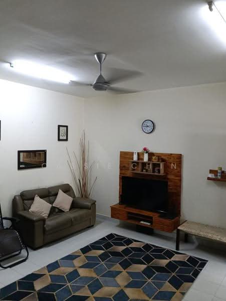 2-storey Terraced House for Sale in Kampung Sentosa Barat (Pasir Gudang) - Cassie Chin - Living Room - PropertyGuru.com.my