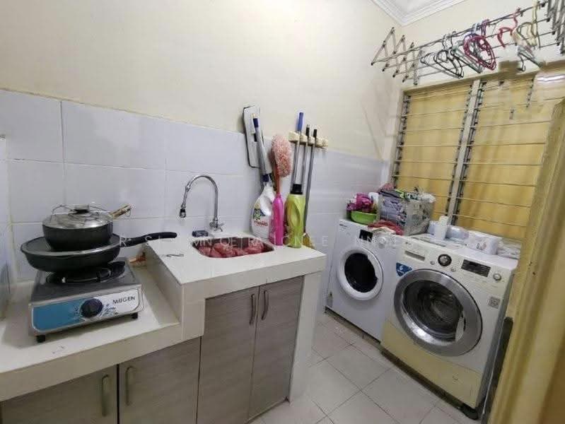 Apartment for Sale at Pangsapuri Merak - RS Morine Nes - Kitchen - PropertyGuru.com.my