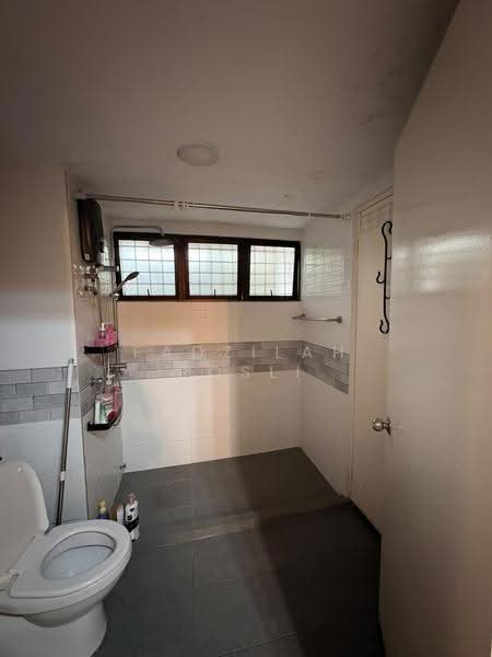 Kondominium untuk Disewa di Antah Tower - Fadzilah Rosli - Bathroom - PropertyGuru.com.my