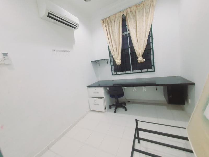 Rumah Teres 2-Tingkat untuk Dijual di Taman Angkasa Nuri (Durian Tunggal) - Ramona Tan - PropertyGuru.com.my