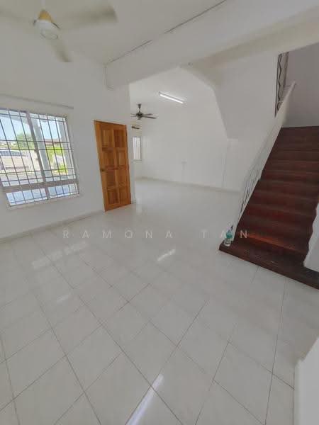 Rumah Teres 2-Tingkat untuk Dijual di Taman Pantai Emas (Klebang) - Ramona Tan - PropertyGuru.com.my