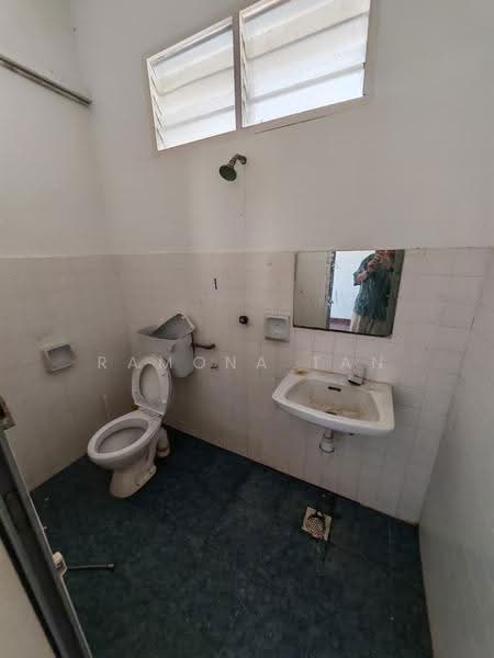 Rumah Teres 2-Tingkat untuk Dijual di Taman Pantai Emas (Klebang) - Ramona Tan - PropertyGuru.com.my