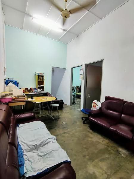 Rumah Teres 1-Tingkat untuk Dijual di Taman Sepakat (Bukit Mertajam) - Theresa Chew - Living Room - PropertyGuru.com.my