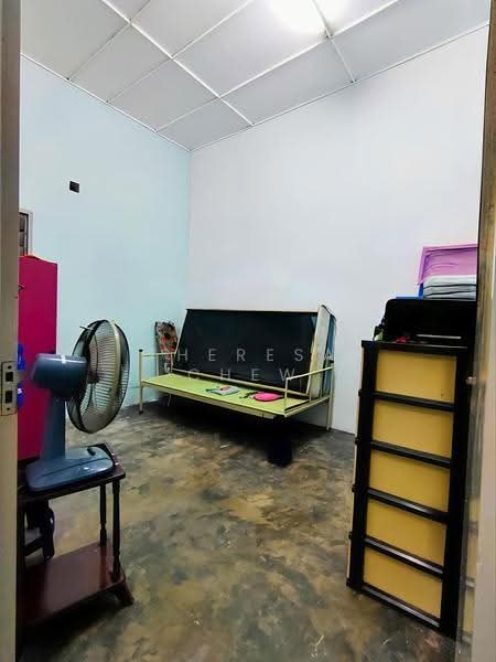 Rumah Teres 1-Tingkat untuk Dijual di Taman Sepakat (Bukit Mertajam) - Theresa Chew - Living Room - PropertyGuru.com.my