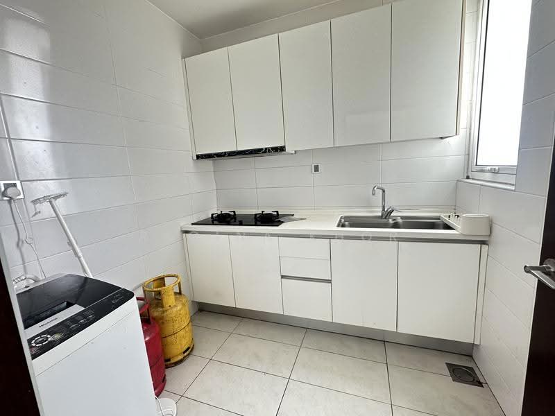 Kediaman Servis untuk Dijual di Paragon Residences @ Straits View - Regina Khor - Kitchen - PropertyGuru.com.my