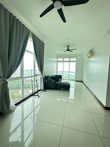 Kediaman Servis untuk Dijual di Paragon Residences @ Straits View - Regina Khor - Living Room - PropertyGuru.com.my