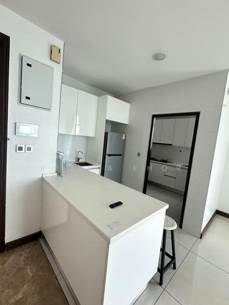 Kediaman Servis untuk Dijual di Paragon Residences @ Straits View - Regina Khor - Kitchen - PropertyGuru.com.my