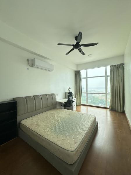 Kediaman Servis untuk Dijual di Paragon Residences @ Straits View - Regina Khor - Bedroom - PropertyGuru.com.my