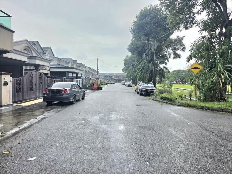 Rumah Teres untuk Dijual di Taman Bayu Perdana (Klang) - Alif Saad - Exterior - PropertyGuru.com.my