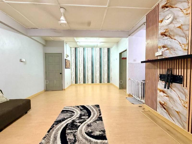 Pangsapuri untuk Dijual di Pangsapuri Wira - DILLA YUSOFF - Living Room - PropertyGuru.com.my