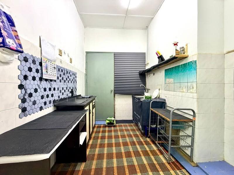 Pangsapuri untuk Dijual di Pangsapuri Wira - DILLA YUSOFF - Kitchen - PropertyGuru.com.my