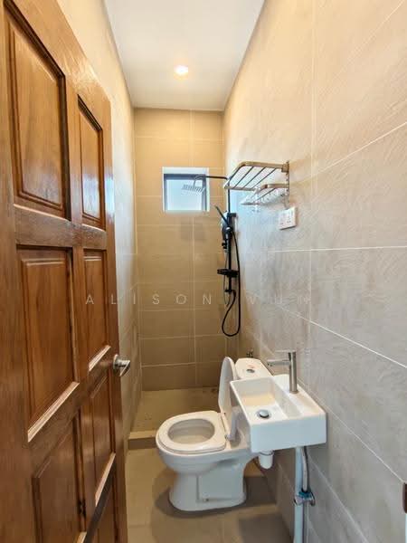 Semi-Detached House for Sale in Kota Kinabalu (Sabah) - Alison Vun - Bathroom - PropertyGuru.com.my