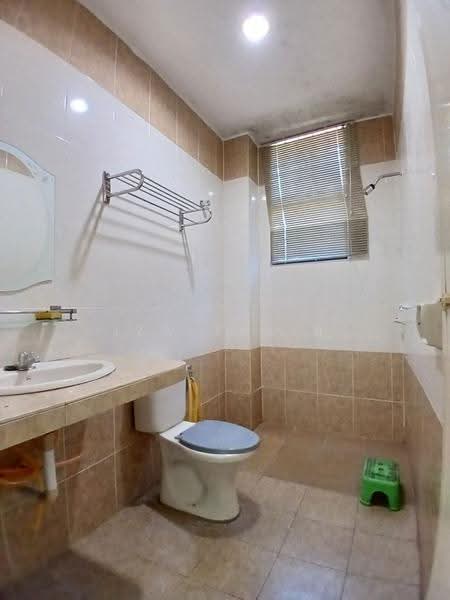 2-storey Terraced House for Sale in Simpang (Perak) - Iza Talib - Bathroom - PropertyGuru.com.my