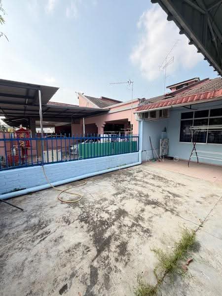 1-storey Terraced House for Rent in Senai (Johor) - Hong Charng Lee - Exterior - PropertyGuru.com.my