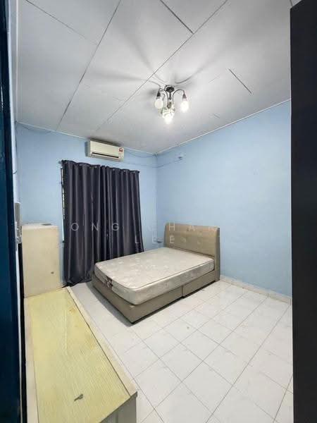 1-storey Terraced House for Rent in Senai (Johor) - Hong Charng Lee - Bedroom - PropertyGuru.com.my