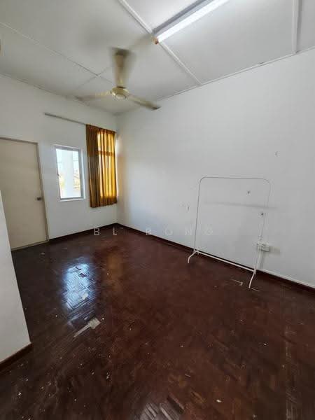 2-storey Terraced House for Sale in Taman Pantai Emas (Klebang) - BL Bong - Interior - PropertyGuru.com.my
