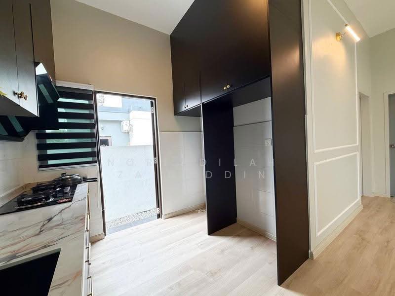 Terraced House for Sale in Eco Grandeur (Puncak Alam) - NORFADILAH ZAINUDDIN - Kitchen - PropertyGuru.com.my