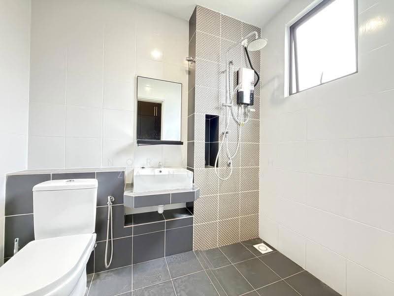 Terraced House for Sale in Eco Grandeur (Puncak Alam) - NORFADILAH ZAINUDDIN - Bathroom - PropertyGuru.com.my