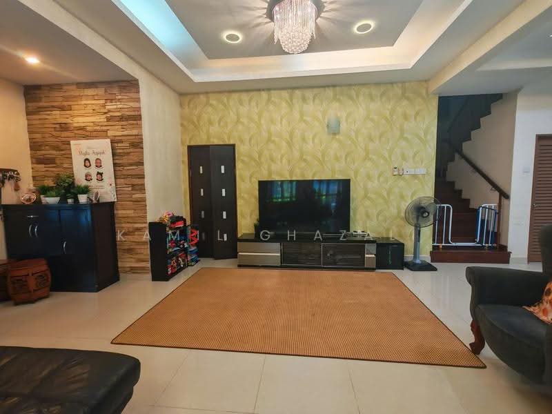 Rumah Berkembar untuk Dijual di Presint 15 (Putrajaya) - Kamil Ghazali - Living Room - PropertyGuru.com.my