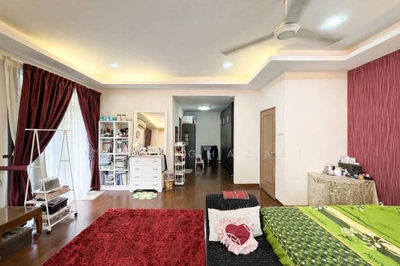 Rumah Berkembar untuk Dijual di Presint 15 (Putrajaya) - Kamil Ghazali - Living Room - PropertyGuru.com.my
