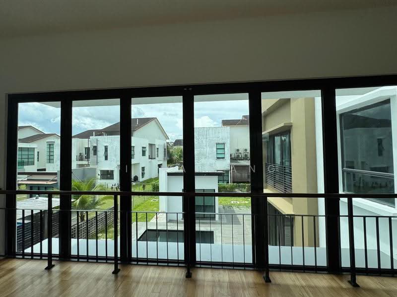Rumah Banglo untuk Disewa di Iskandar Puteri (Nusajaya) (Johor) - Fiona Pang - Balcony - PropertyGuru.com.my
