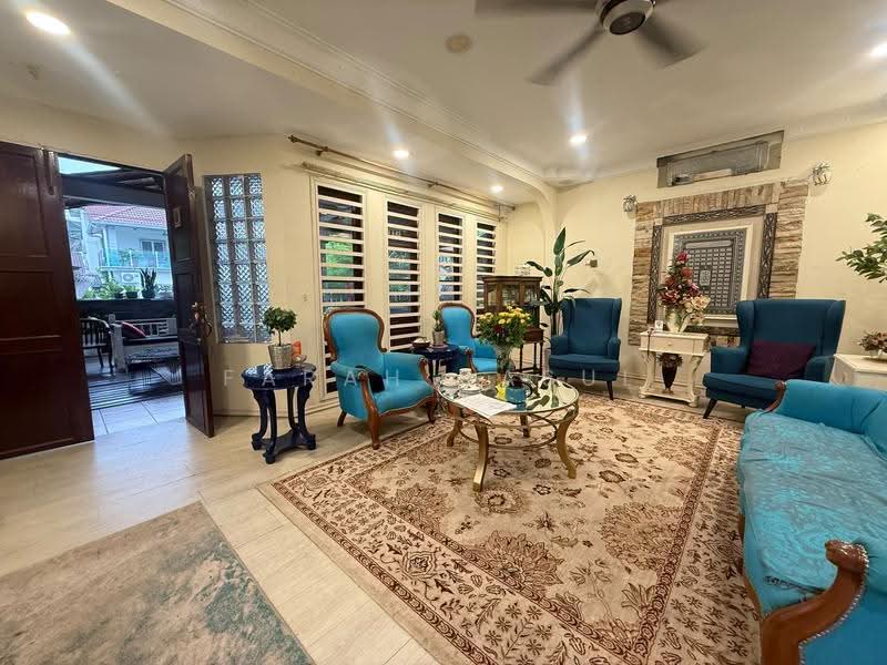 Rumah Banglo untuk Dijual di Bandar Baru Bangi (Selangor) - Farah Rasul - Living Room - PropertyGuru.com.my